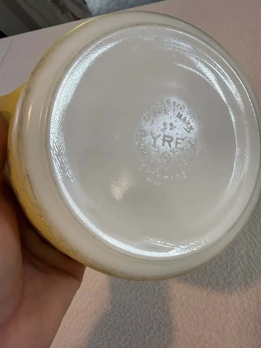 Vintage Pyrex Town & Country 1-1/2 Pint Casserole Bowl #472
